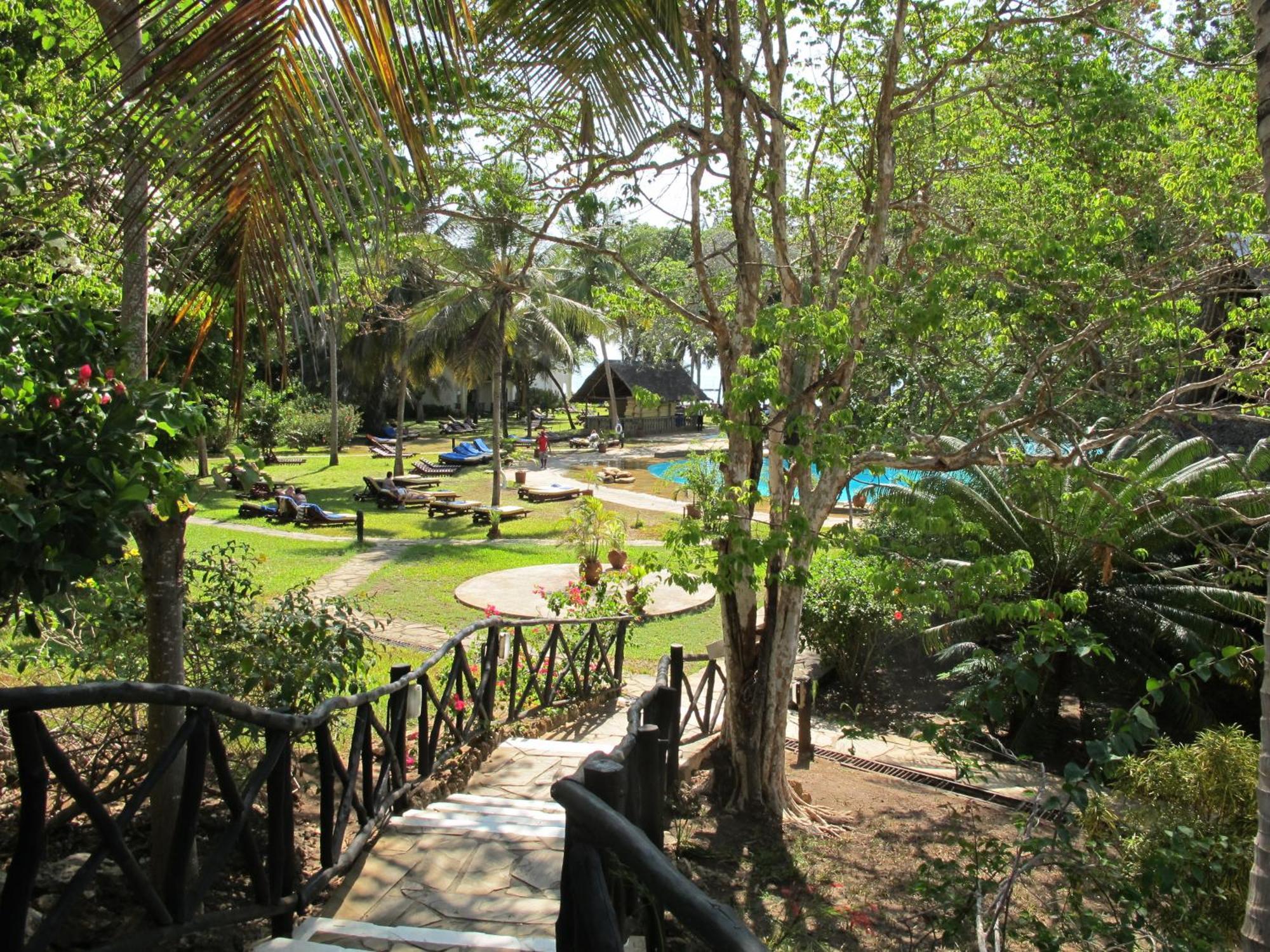 Papillon Lagoon Reef Hotel Praia de Diani Exterior foto