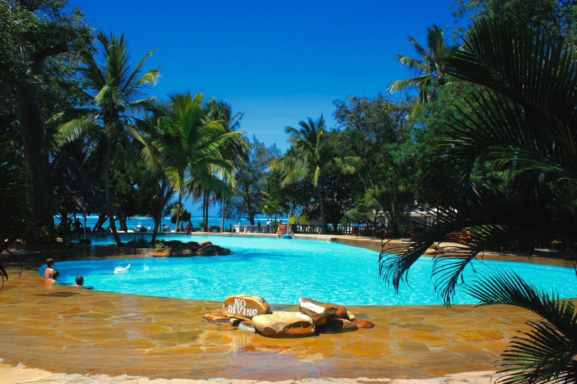 Papillon Lagoon Reef Hotel Praia de Diani Exterior foto