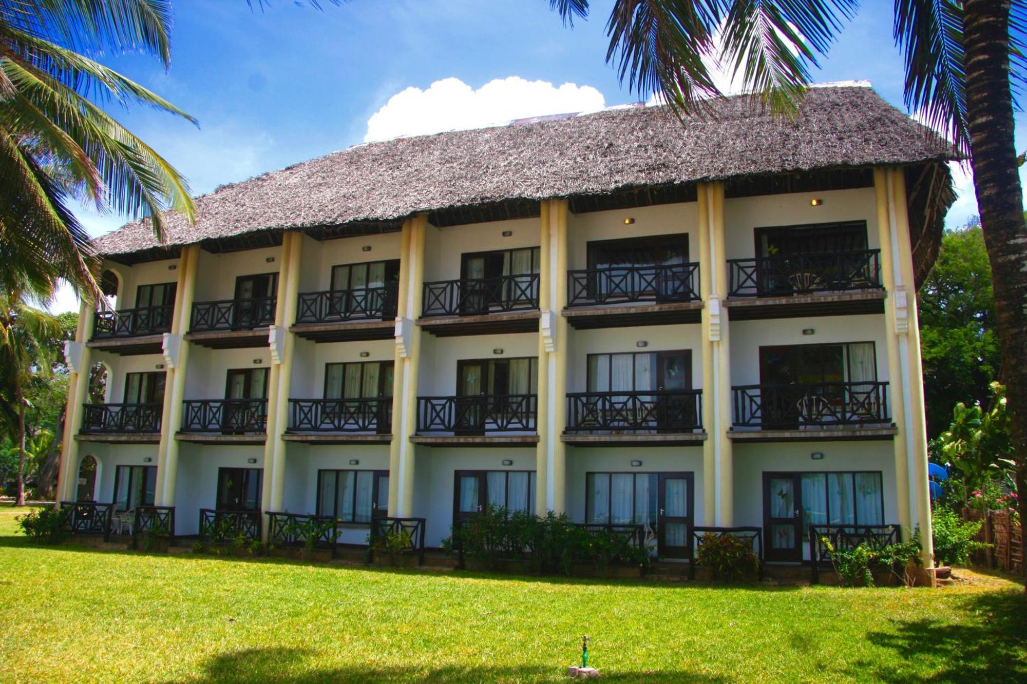 Papillon Lagoon Reef Hotel Praia de Diani Exterior foto